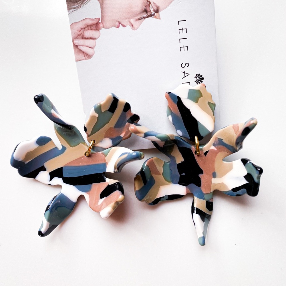 Lele Sadoughi Santa Fe Paper Lily Earrings